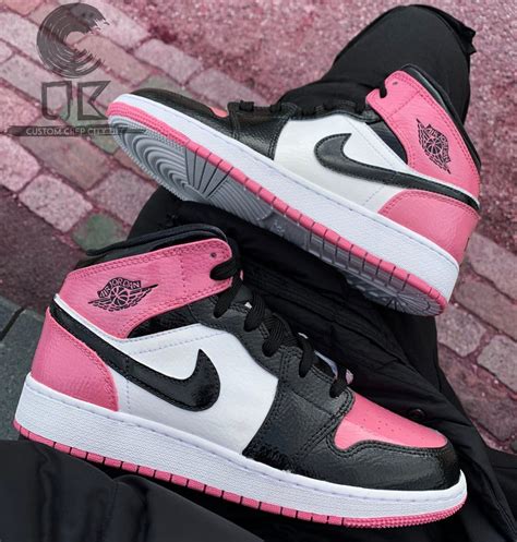 jordan 1 women's 8.5